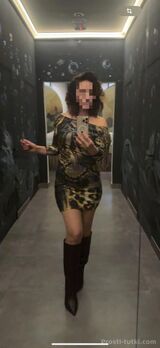 Миниатюра Индивидуалка Эвелина Фестивальный Фотография 
