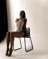 Миниатюра Индивидуалка Люси Фотография 